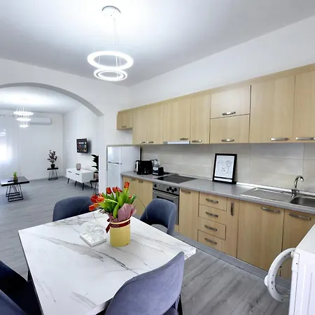 Vila Hope 4 * Tirana